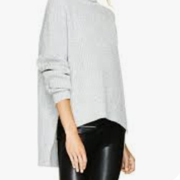 NWT Aritzia Oversized Sweater - Picture 2 of 4